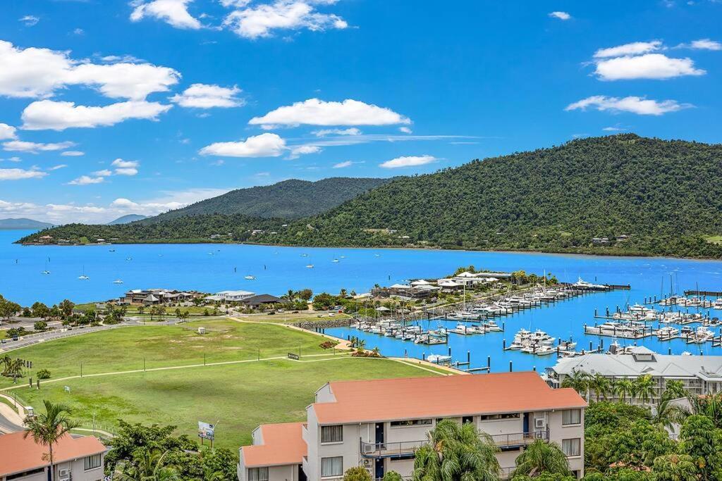 Aqua Vista Apartment Airlie Beach Exterior photo